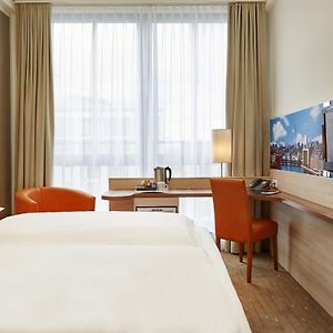 Kamer met een Queen Size Bed
